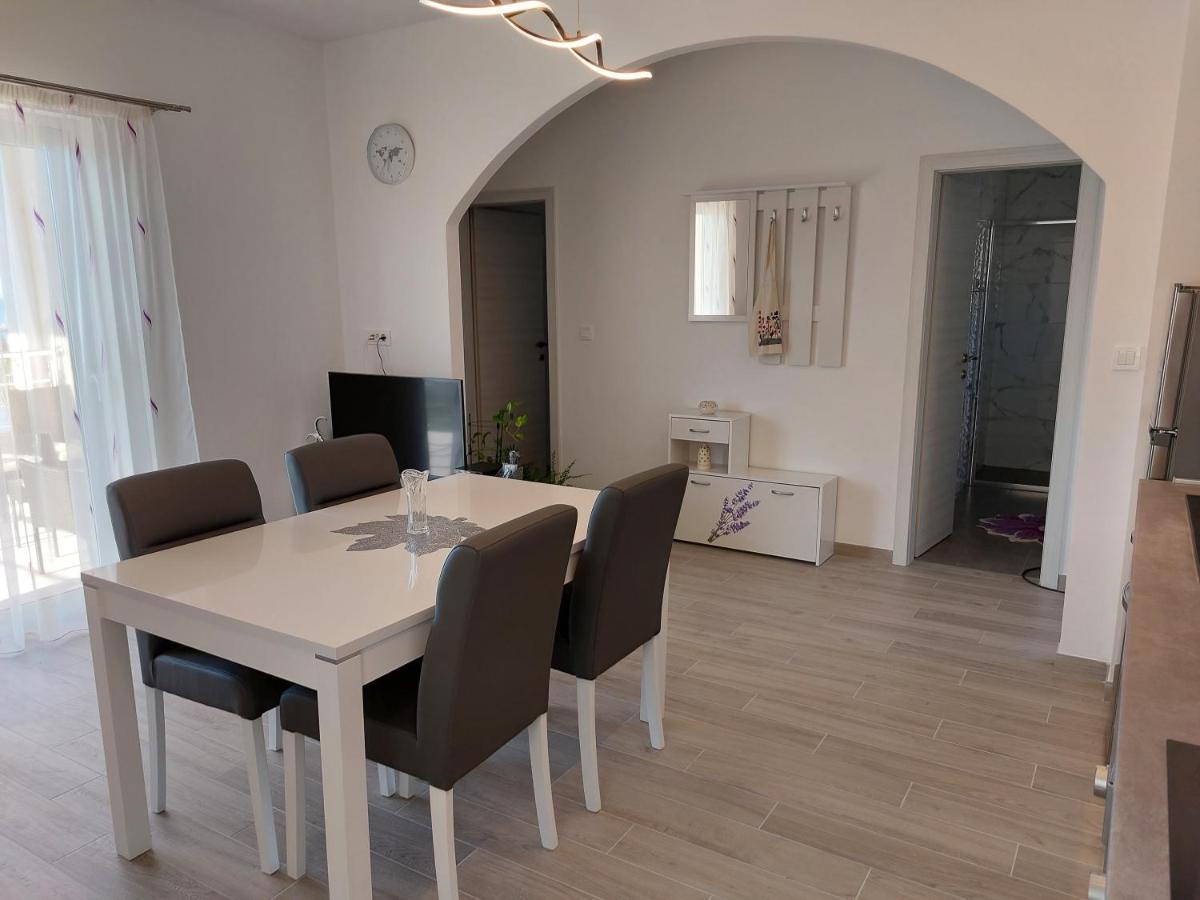 Holiday Home Kate Vis Extérieur photo